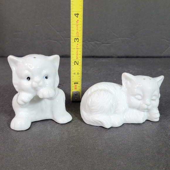 Vintage White Persian Kitty Cat Ceramic Salt & Pepper Shakers Set ✨️ Excellent ✨ - Picture 8 of 9